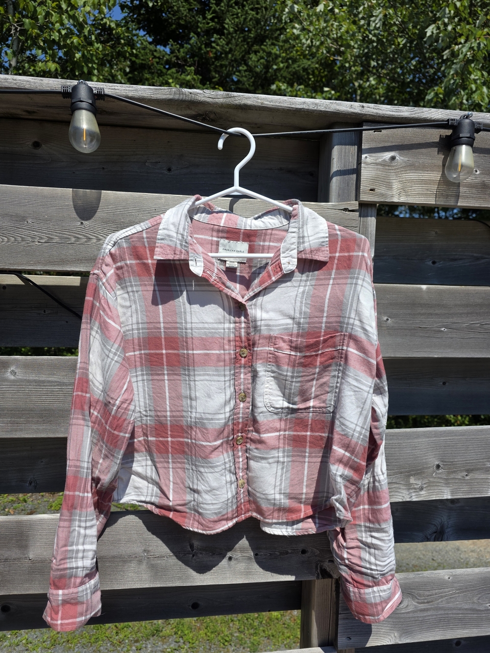 American Eagle Plaid Button-Down Shirt | Size Medium | Cropped Length